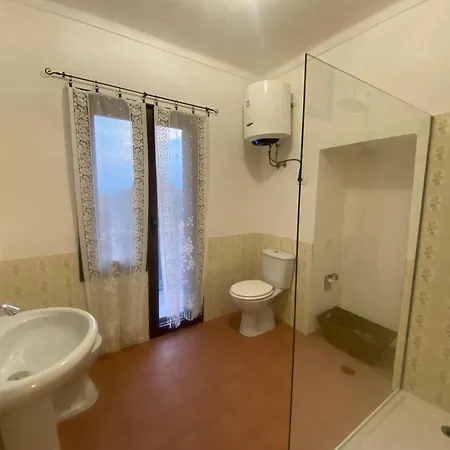 Casa Celoria Vakantiehuis Serralunga di Crea